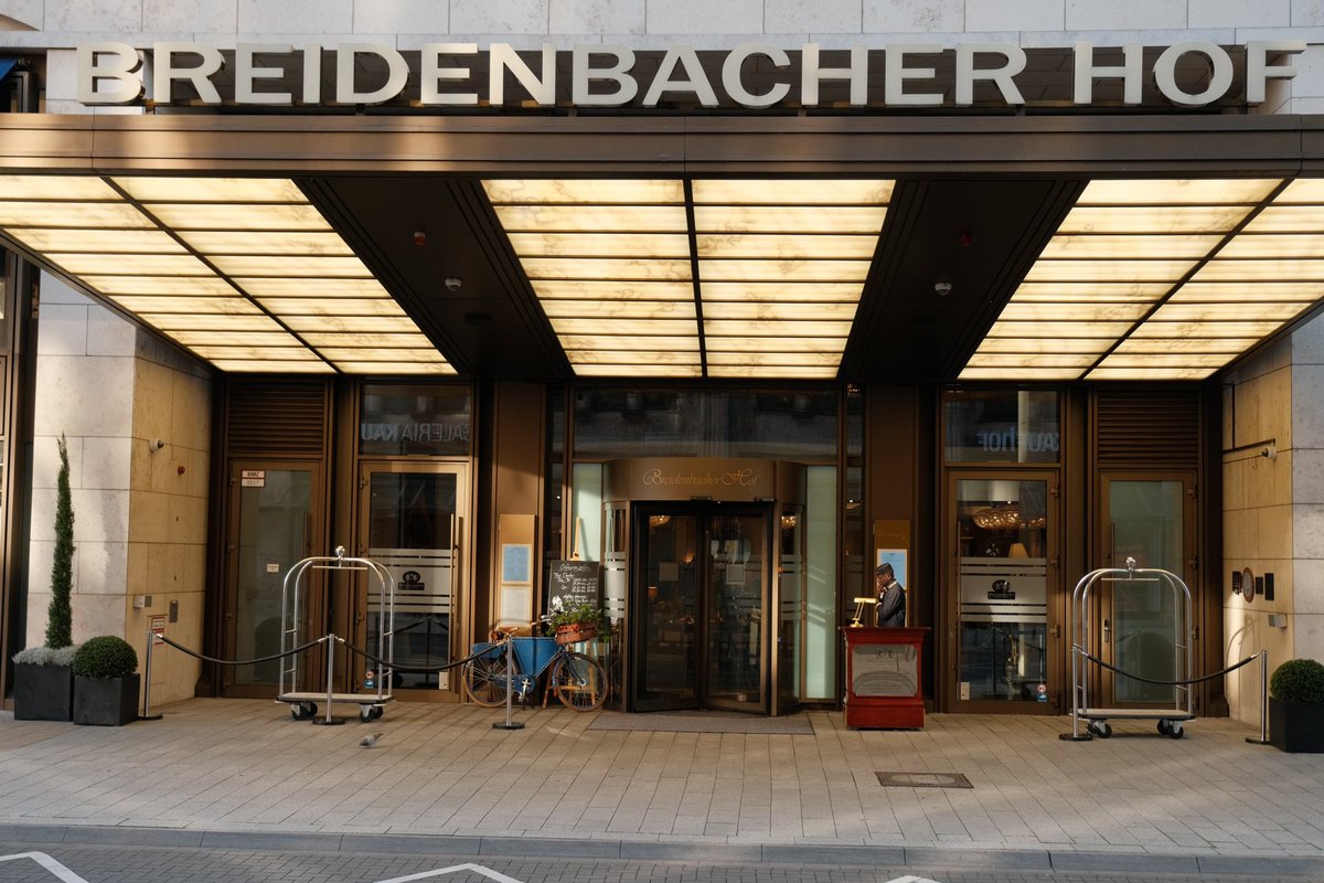 bhoxha90's tweet photo. Scenes from Dusseldorf https://t.co/hz2aLlfCBv