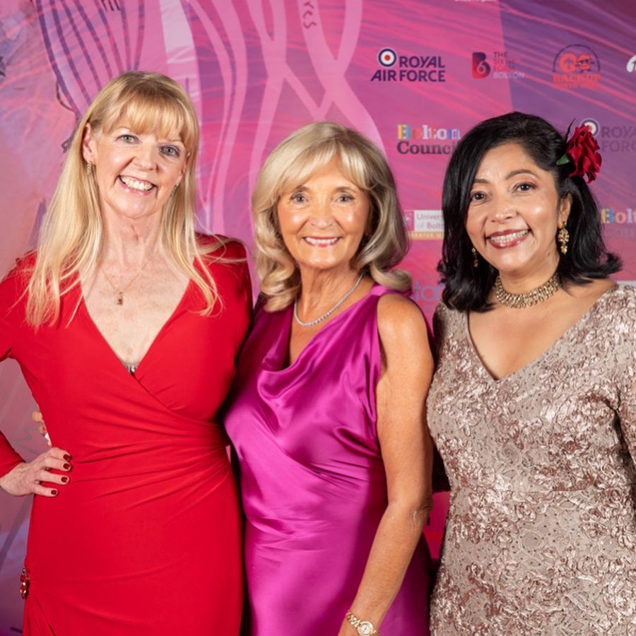 SheInsprAwrds's tweet photo. We picked some of the best shots of our #FoundingAmbassador @edith_conn on the Night of Celebration.
Thank you for always supporting our cause and being an awesome ambassador for #SheInspires π https://t.co/rCedqPAkzg