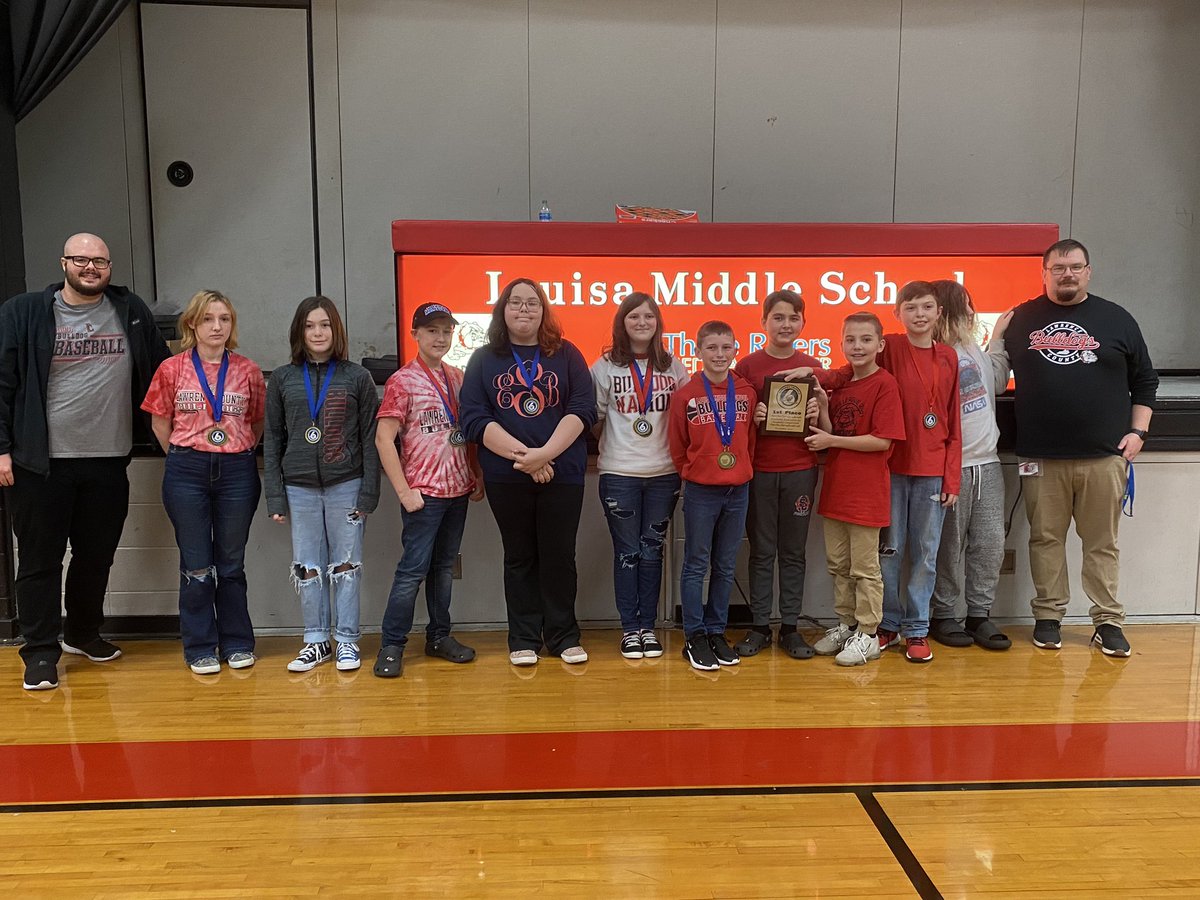 LMS_Bulldogs's tweet photo. ❤️🐾🏆🖤🥇 @All_in_LC https://t.co/4ynionV2aD