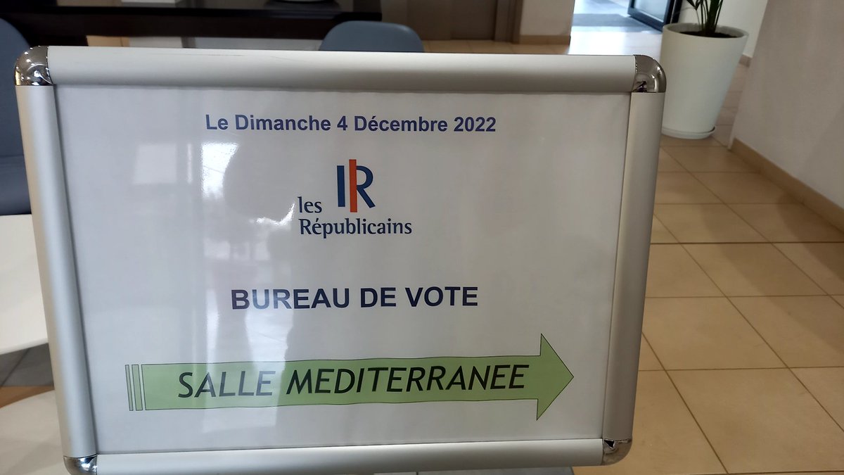 republicains2A's tweet photo. Le bureau de vote et son équipe vous attendent pour voter le Président des Républicains ...
@AurelienPradie @ECiotti @BrunoRetailleau https://t.co/OpQ2jlDCOl