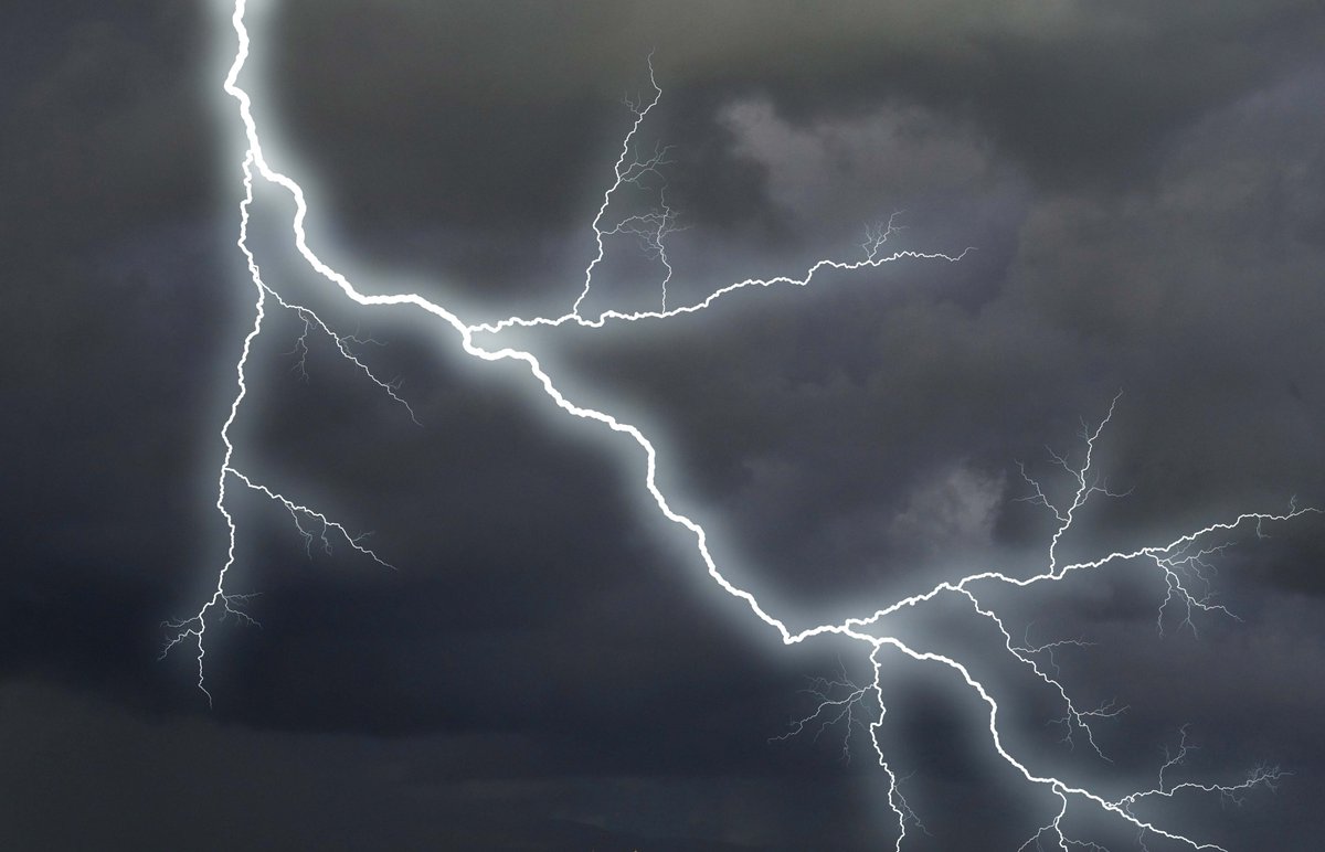 s__jenkins's tweet photo. 📣Fully funded #PhD opportunities @CDRLeeds.  Get in touch if you are interested in tackling qs related to weather &amp; climate risks with @metoffice 
Check out 👉https://t.co/NuAJaFvHHQ https://t.co/lwRi3mhIgb