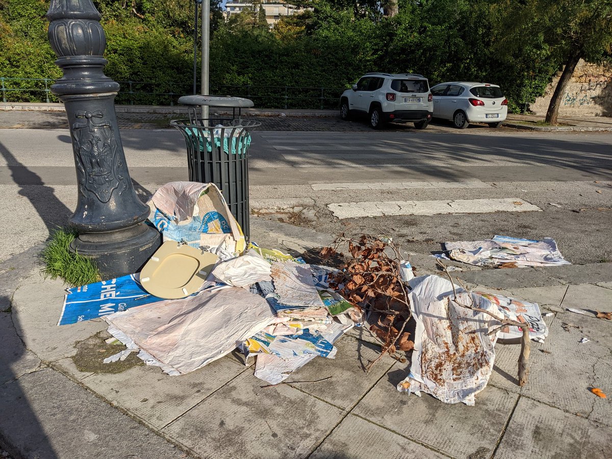 aborruso's tweet photo. .@RapPalermo abbandoni e mancato presidio cc @ComunePalermo
Nei pressi di Via Marchese Ugo, 56, 90141
https://t.co/V0lqktEIWJ #tw2RAP geo:38.13069,13.35076 https://t.co/WA7ui9T0nA