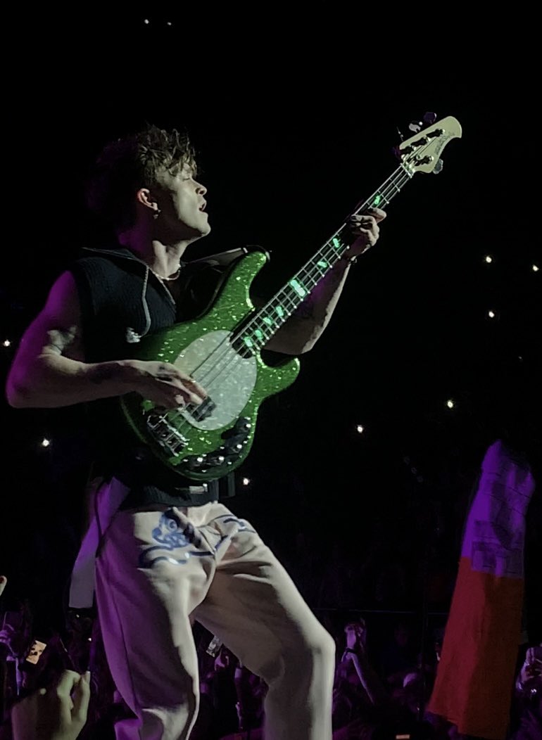 NewHopBlake's tweet image. Pics from the show last night ☺️ love seeing them live