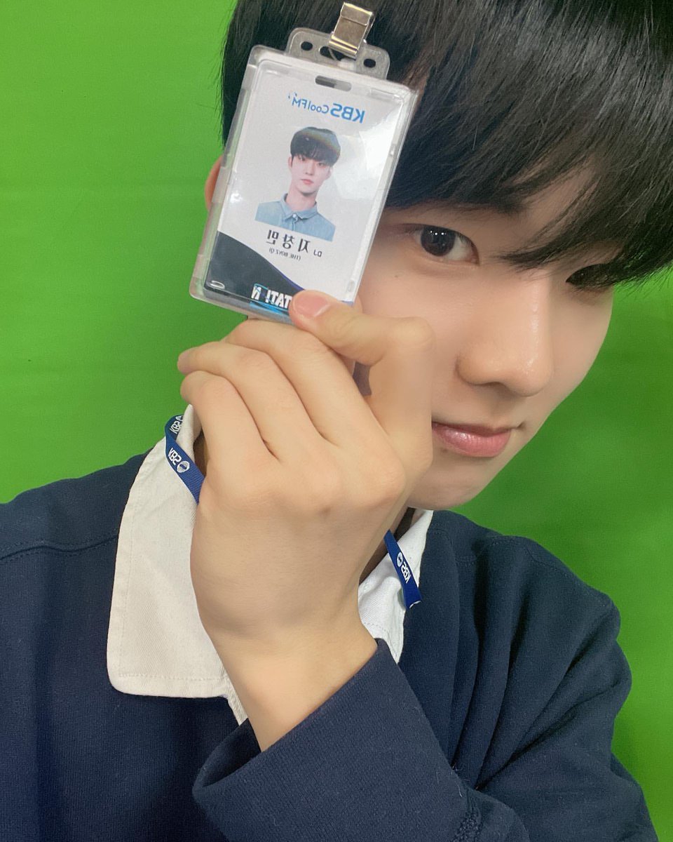 이 프로듀사 머임 ...
이 아기백승찬 머시냐고 !!!!!!