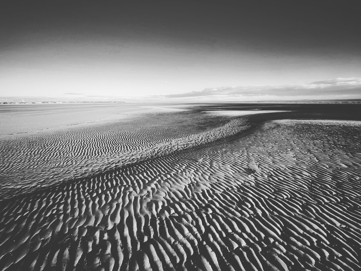 Another world

#LythamStannes #Lancashire #blackandwhitephotography #ukcoast