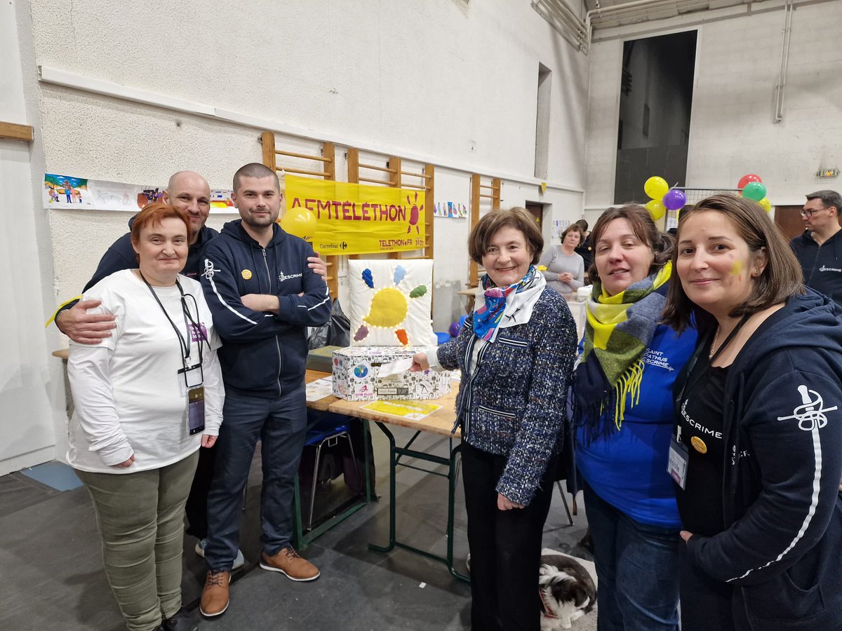 RoullaudBeatric's tweet photo. Merci aux organisateurs du #téléthon de #SaintPathus. Merveilleuses ambiance et motivation ! Un vol aux USA gagné à la tombola. L’occasion de laisser un chèque pour @Telethon_France. Je remercie chacun pour son investissement. Grâce à eux la recherche avance et la maladie recule! https://t.co/UnYOXcj4If
