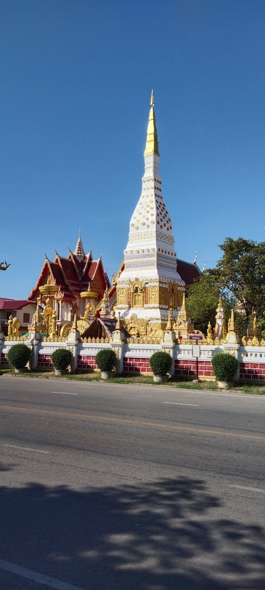 ผู้คนตั้ง70กว่าล้านคนจะไม่มีใครที่มารักเรามาห่วงใยเราบ้างรือรือว่ารักนี้มันมีกรรม?