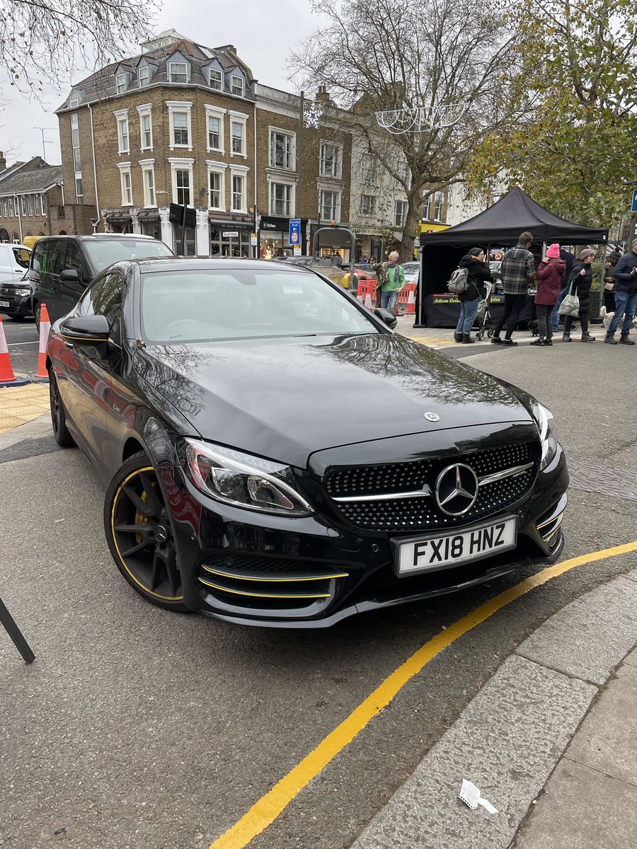 RuthMayorcas's tweet photo. Of course if you have a posh car it gives you the right to park anywhere. #DevonshireRd #Chiswick #entitled @ChiswickCafe @HounslowCycling https://t.co/MSHu11ZmWG