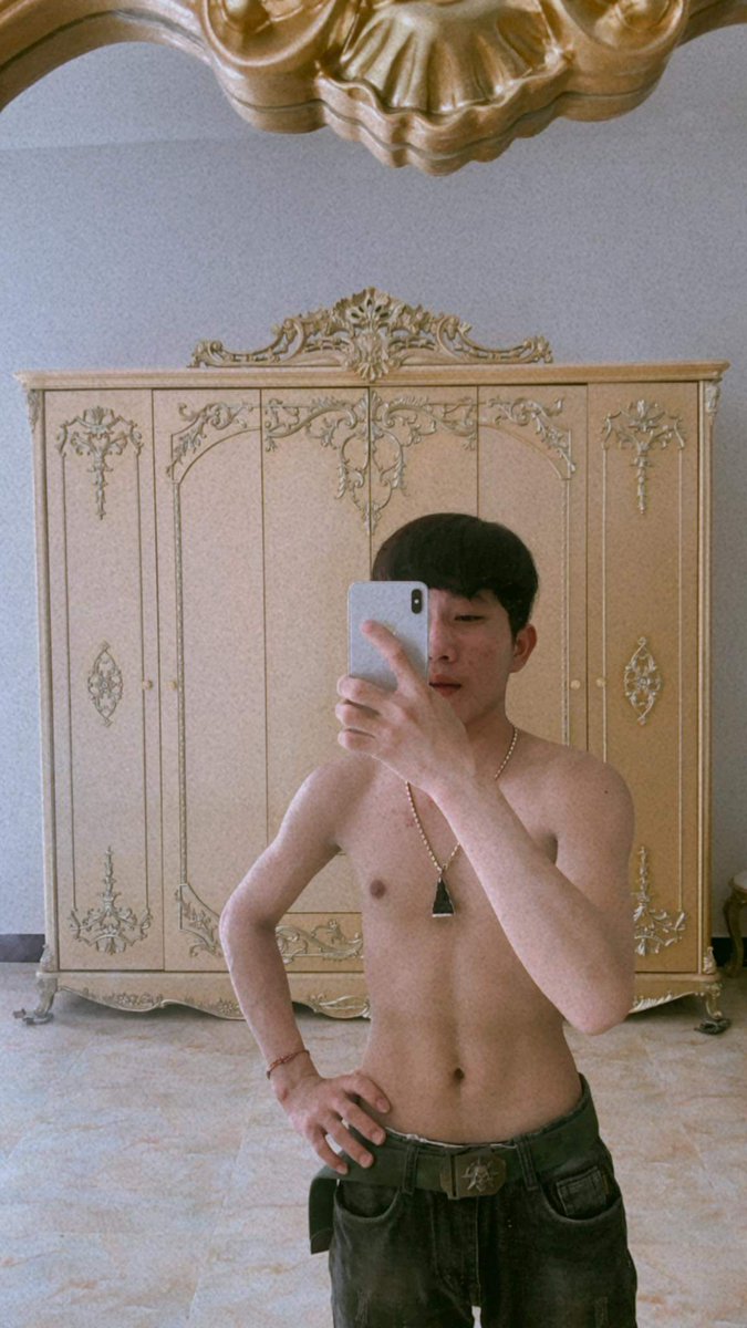 prora2000's tweet photo. ឆាតមកគ៉ែផងមើល😆💦❤️ https://t.co/Of24p11ZpM