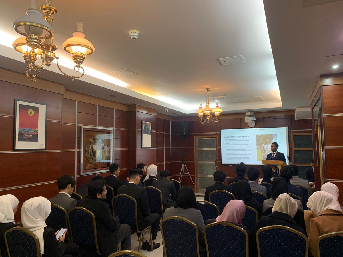 dzariman's tweet photo. Sedang berlangsung Mesyuarat Agung Tahunan Badan Perhubungan (Kelab2 Umno) UK di London. Selamat bersidang. https://t.co/DzDDhTrtj4