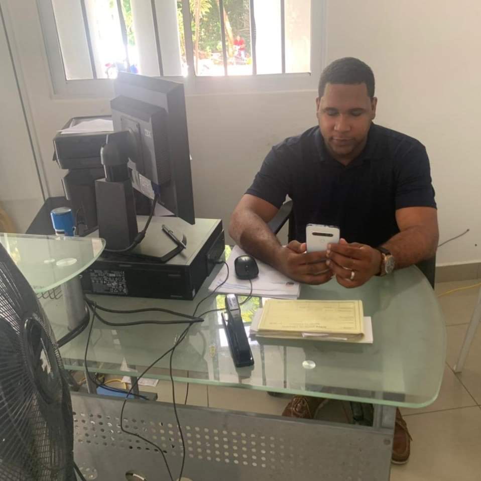 FabianG2013's tweet photo. En mi condicion de  encargado de Recursos Humanos de la Junta Distrital de Cabarete, participe en el Webinar "La Importancia de la Gestión de Calidad para Prestación de Servicios" expuesto por Hadeline Matos, viceministra de Evaluación del Desempeño Institucional del MAP https://t.co/DJPU9FuKLH