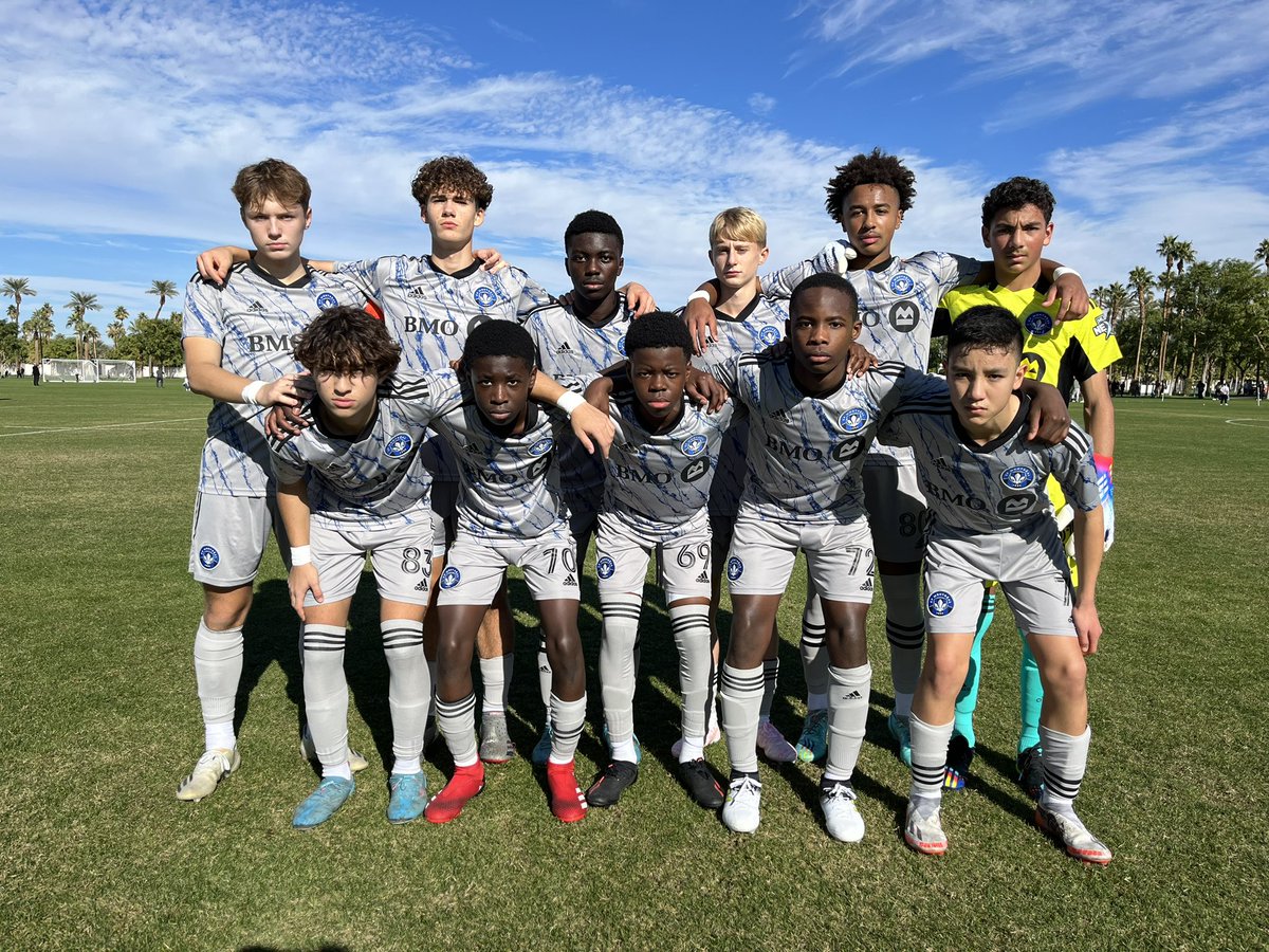 Les U15 commencent leur tournoi californien contre <a href="/SKCAcademy/">Sporting KC Academy</a> 👊

Le onze partant :

Belzile
Kontchou - Kozlovskiy (cap.) - Panait - Jounang
Ampofo - Saoud
Germain-Aubrey - Casimir - Santana
Graham-Roache

#CFMTL #MLSNEXTFest