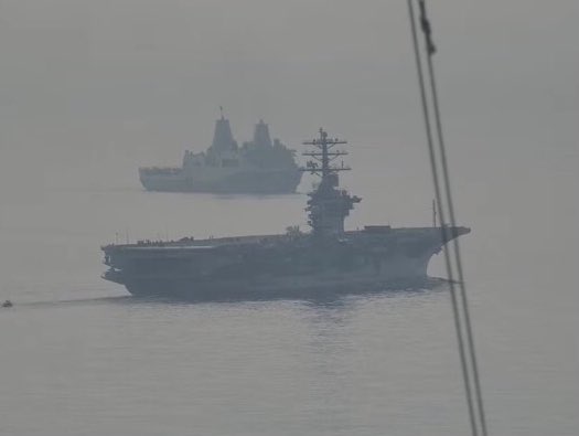 gliciofonseca's tweet photo. Partiu ontem de San Diego Califórnia o #CSG11 do USS Nimitz #CVN68 em direção ao Pacífico onde vai atuar junto a 3a Frota da @USNavy ⚓️🇺🇸. Fazem parte do CSG além de outros navios de guerra uma Ala Aérea Embarcada composta de caças, helicópteros e Anv especializados 📷:USNI News https://t.co/RA1b21ckP5
