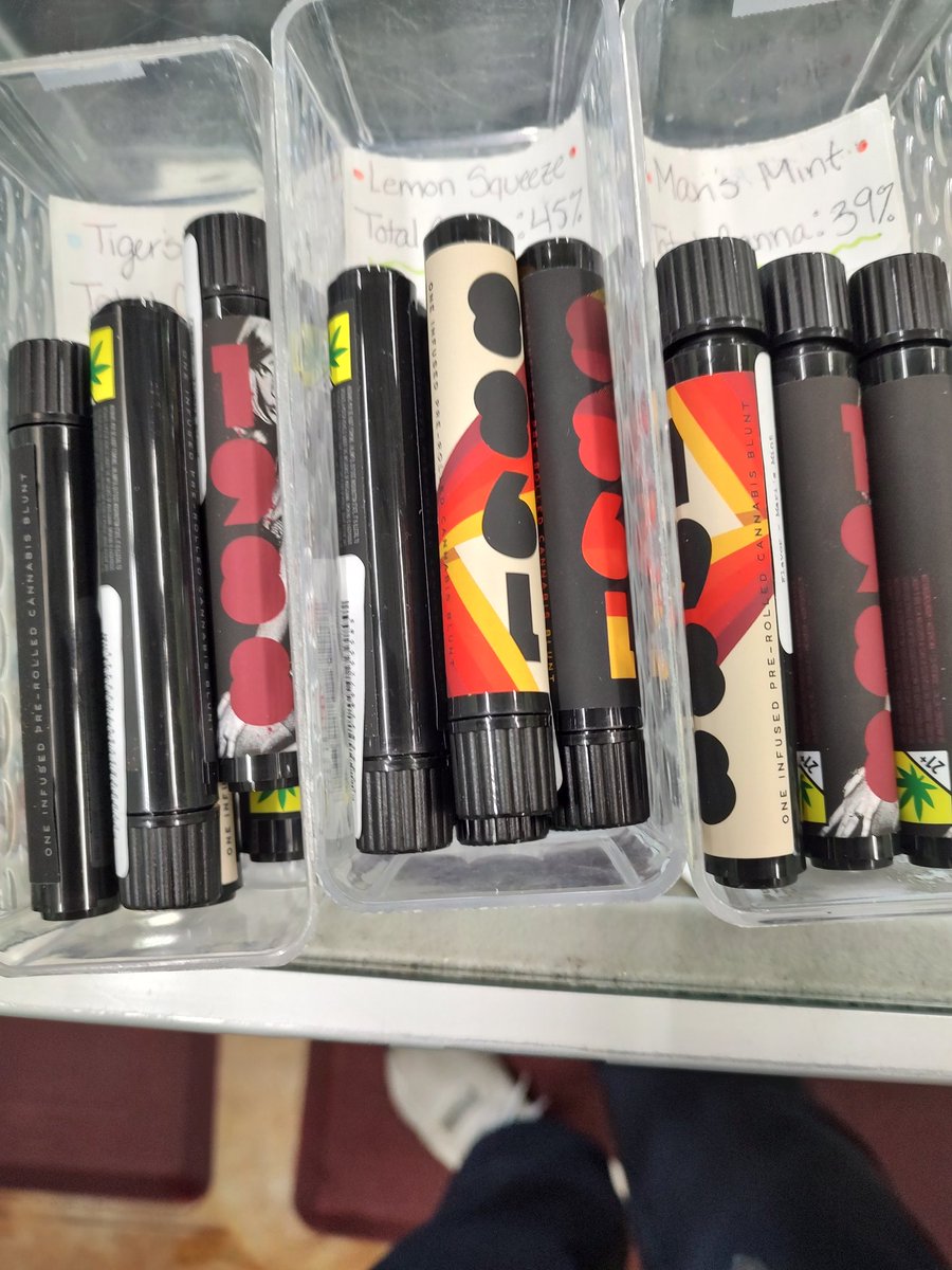 MJsCannaShop's tweet photo. Best joints eva
Warning: may be habit forming. Unlawful outside Washington State. It is illegal to operate a motor vehicle while under the influence of marijuana. Smoking is hazardous to your health

#nothingforsaleonline #21andup https://t.co/YyOOUDVFZT