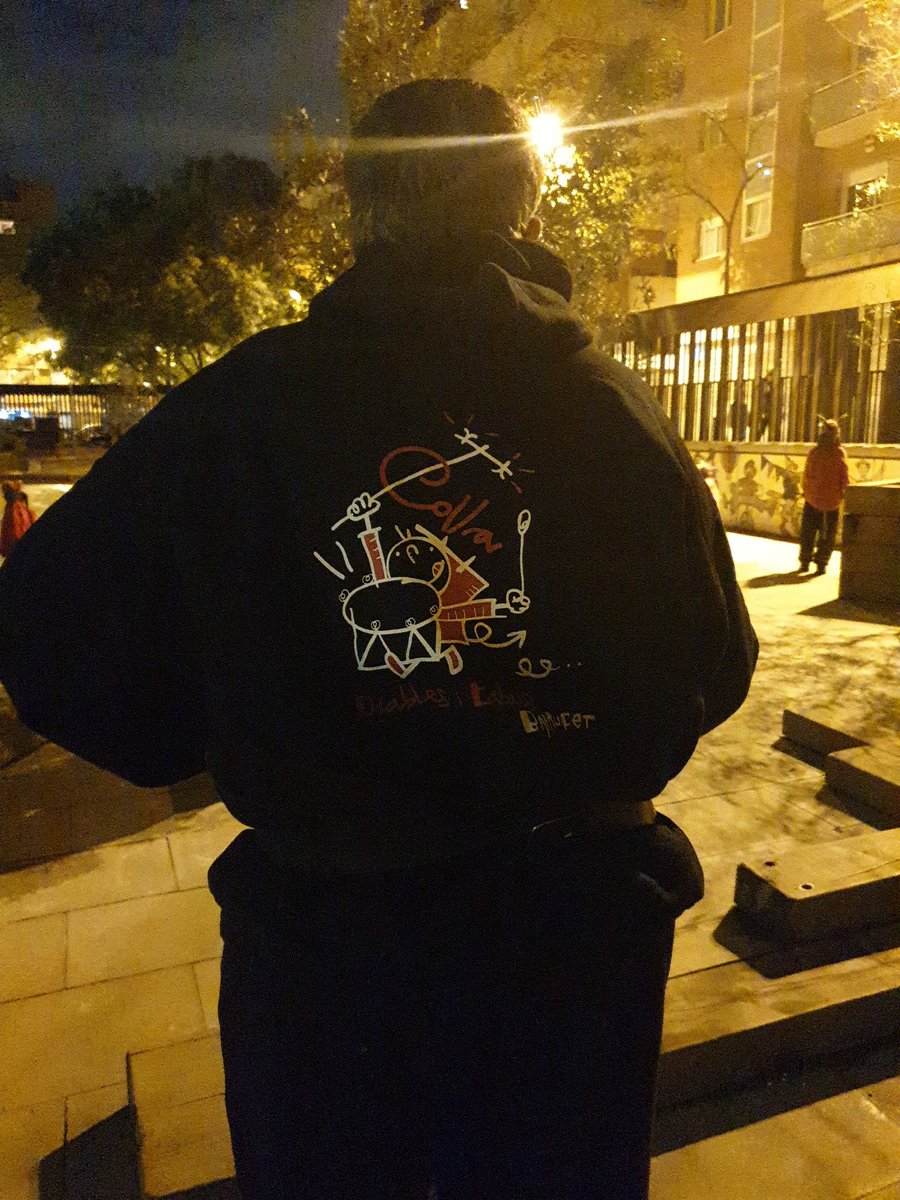 barrufadiables's tweet photo. Desembre ha arribat, l'assaig ha començat https://t.co/ORpVuHuSo2