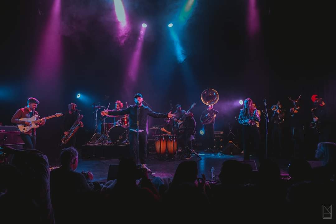 450 personnes hier pour le 1er concert du FOCUS d'OPUS 💛

Les 3 projets accompagnés cette année jouaient le 3 décembre
📍<a href="/LeMetronum/">Le Metronum</a>

Une grande fierté d'organiser cette fête de la musique locale avec les bénévoles <a href="/OpusMusiques/">OPUS</a> et nos partenaires 

m.facebook.com/story.php?stor…