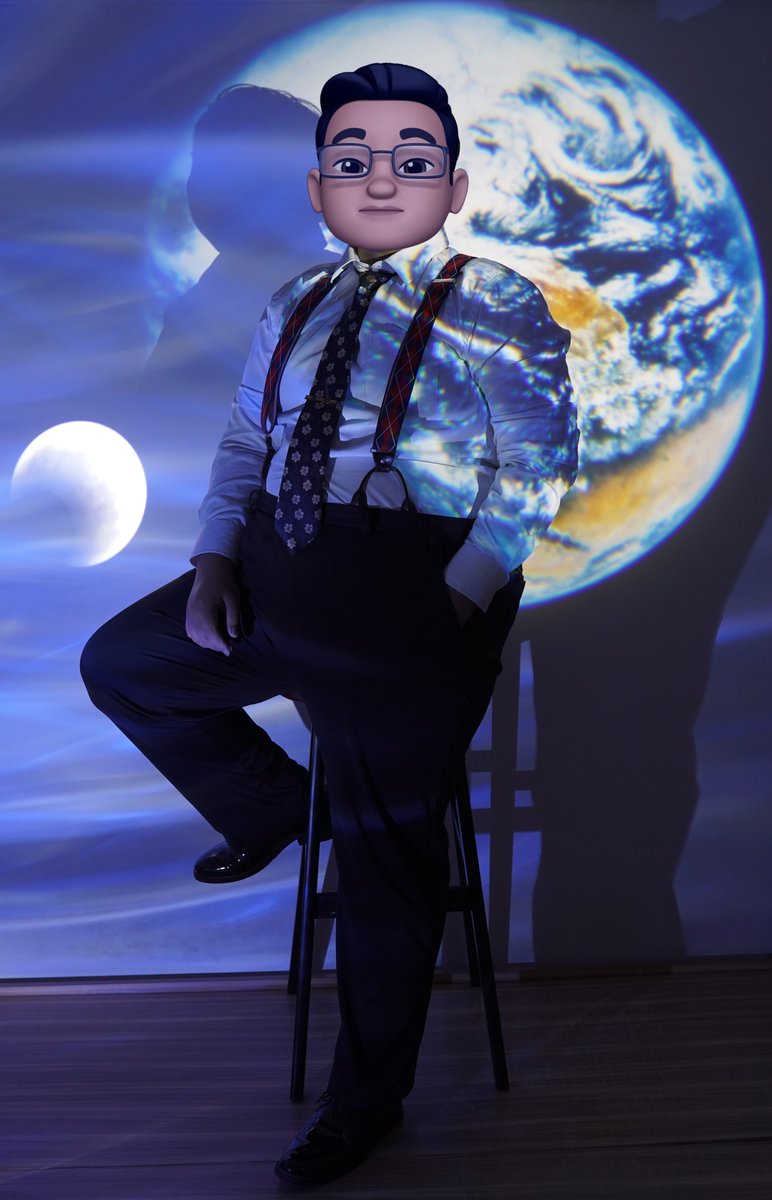 vinker17's tweet image. 还以为在网络上就能不那么社恐，但到了看私信的时候还是很紧张，但是嘛，日子还是要过的，我还是早点休息睡醒继续做社畜吧，晚安了。--莫名其妙就紧张的猪先生