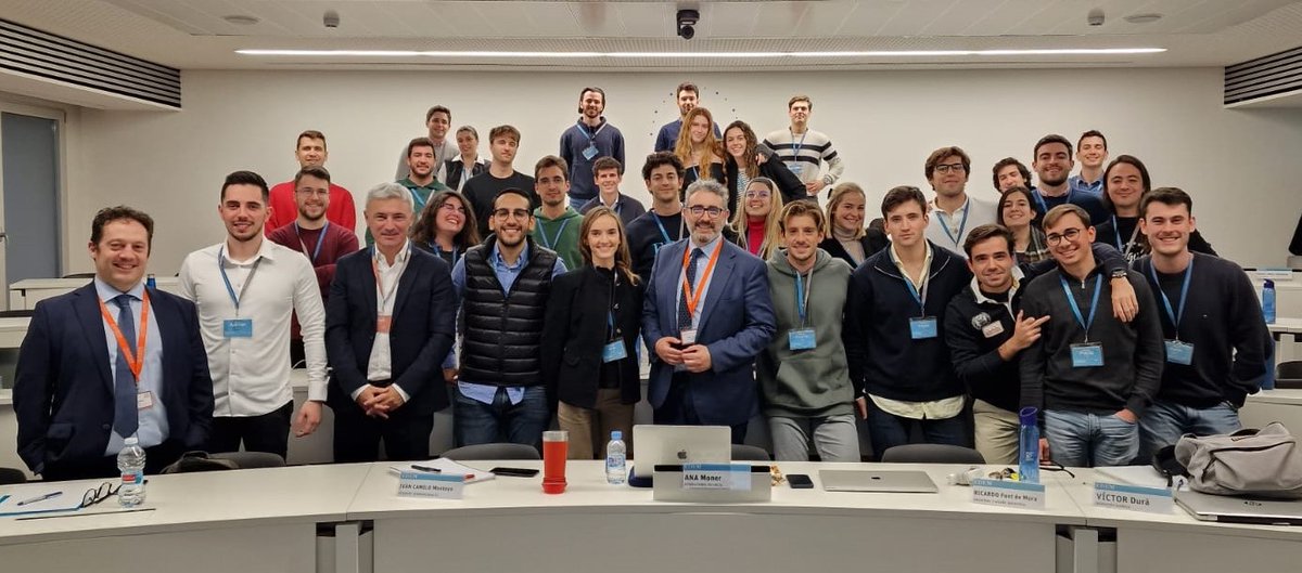 detaranco's tweet photo. CO-INNOVACIÓN en @EDEMempresarios  de @marina_empresas en el #MBAProject de “Marketing y Finanzas” con el lanzamiento de los retos desde @albertanorweg .

Jornada de presentación de @ALBERTACUBE: #EnriqueRódenasRos, @fperezdem  #LucíaMolinaBrotons. Agradecidos a #AndreaLudovici https://t.co/dcbm2gj1XP