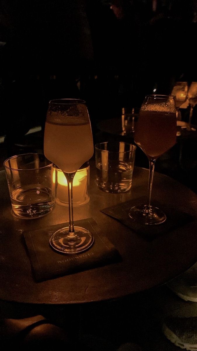 SolBrah's tweet photo. ‘GOING OUT’, DRINKING AND YOUR HEALTH/LIFE PROGRESS 

If there’s one thing done consistently that can harm your health.. this is up there...

There's ways to do it right, and ways to do it wrong. https://t.co/sYtwqwV9hG