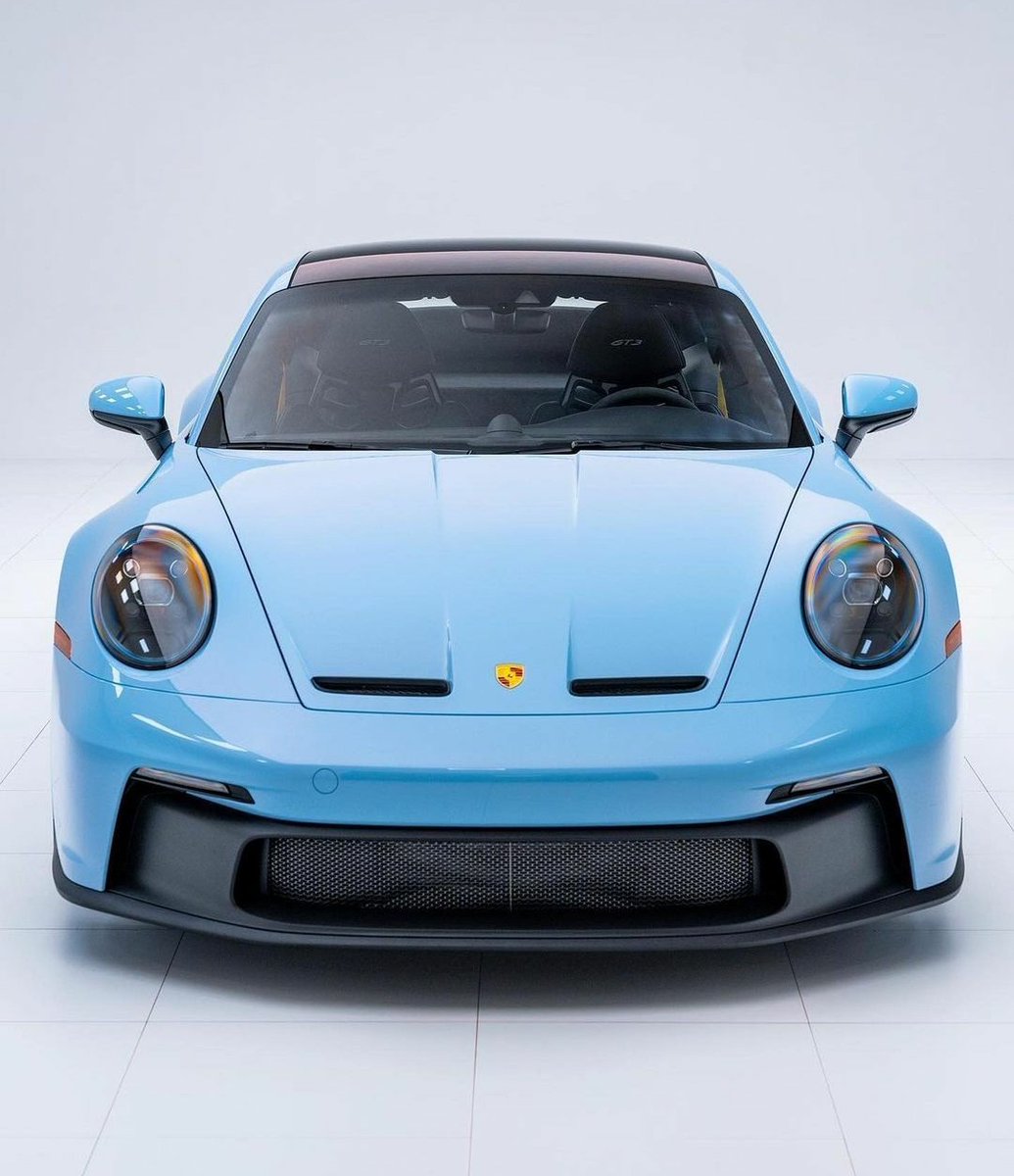 PorscheCIub's tweet photo. Paint-to-Sample Gulf Blue 992 GT3 https://t.co/XHng4PAA25