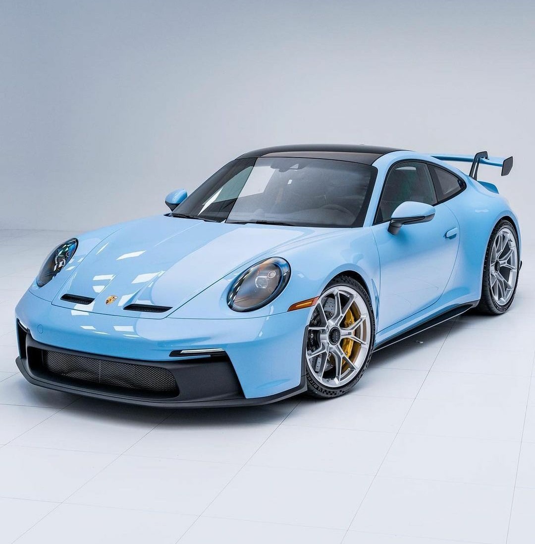 PorscheCIub's tweet photo. Paint-to-Sample Gulf Blue 992 GT3 https://t.co/XHng4PAA25