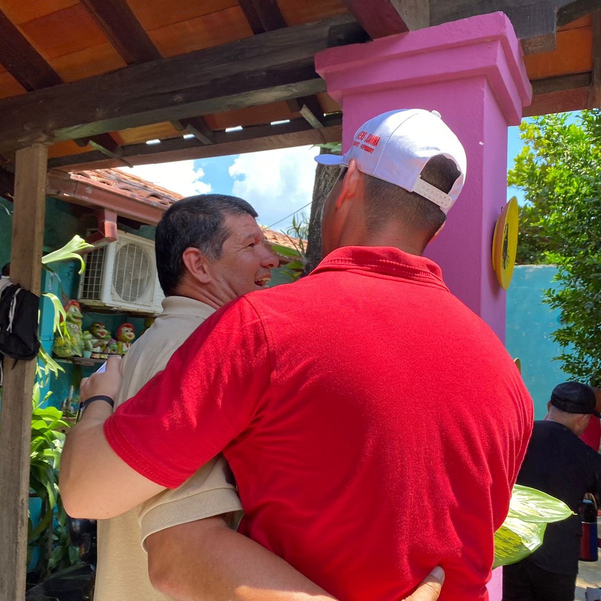 manularapy's tweet photo. 💪🏼 En este equipo hay compromiso, participación, servicio ¡y mucho entusiasmo!
🚩 ¡La renovación está en marcha!
#VíctorMirandaSenador
#WiensPresidente🇵🇾
#MaritoPresidenteANR
#FuerzaRepublicana🚩
#Lista3M https://t.co/EC2JCmIEL8