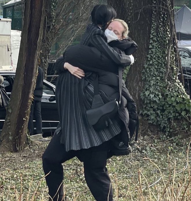 lucifernextdoor's tweet photo. me @ milfs: https://t.co/uLt1K4lD3E