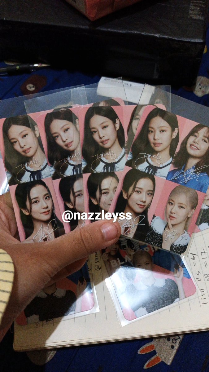nazzleyss's tweet photo. ꒰ wts / want to sell pc ꒱
❢ Blackpink Photocard X Oreo indonesia ot4
(📍) INA based
(🌎) can ship WW (Shopee/RLN)
(💸) 15k
(✨️) Not for sensitif buyers
🏷 bp. Lisa jisoo jennie rose oreo photocard #bpsell #BLACKPINK #ตลาดนัดblackpink Blackpink 블랙핑크 https://t.co/idszjeSHWB