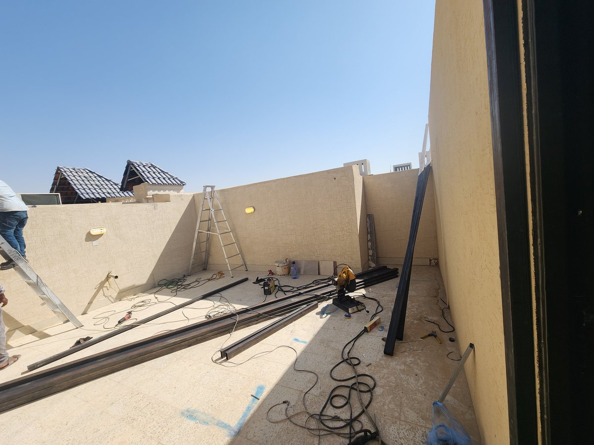 ksaSmartBuild's tweet photo. تدري تقدر توسع البيت وتضيف مشب او غرفة ٤ في ٥ او مجلس خارجي خلال ٣ ايام فقط. مستحيل صح؟ 
شوف الشغل وشارك احبابك

#الشتاء_يحتاج https://t.co/ujRNfBl7Sp
