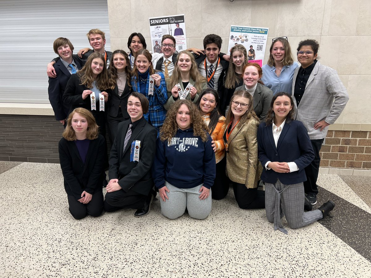 Steph_Sukow's tweet photo. Great kids are doing awesome things! We took third at DeKalb and have placed FIVE weeks in a row. The best thing about this squad is how kind they are to each other/other competitors. Way to #BeCG, #CGSpeech. https://t.co/Rszh5zvn44