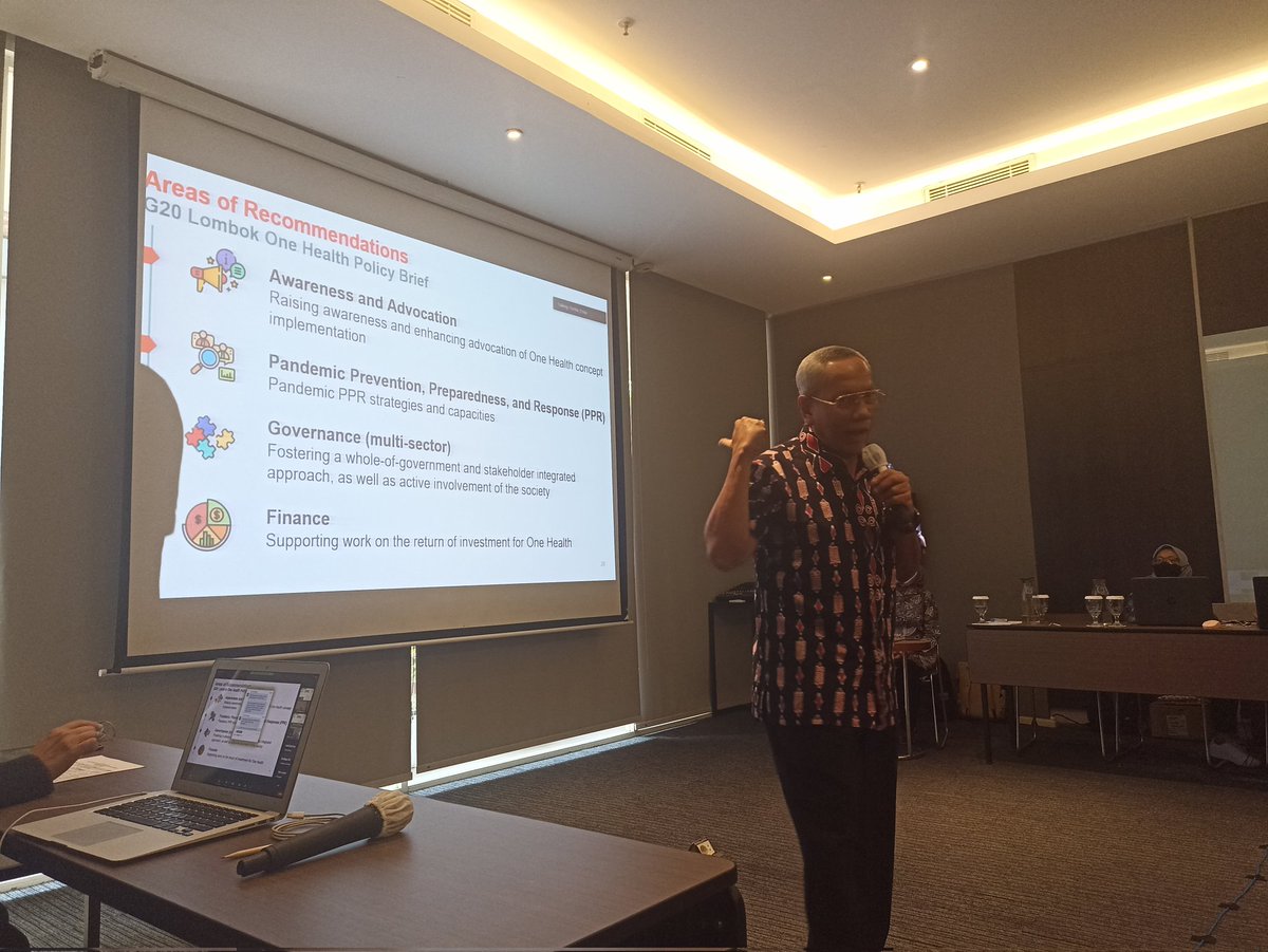 IPMC_Indonesia's tweet photo. Mycelia series 4 + WHO FPPL press release by IPMC. Try to push the policy makers in Indonesia to include fungi in the national surveillance. Huge thanks to @dwdenning  and @ferryhagen who kindly shared their knowledge with us.#hybridworkshop#180participants https://t.co/GRvox8j2l1