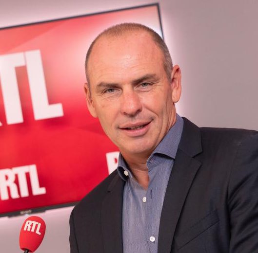 Avec <a href="/morad_djabari/">Morad Djabari</a> en bord pelouse et <a href="/Boghossian14/">Boghossian Alain</a> notre consultant 🇫🇷⚽️ #FRAPOL