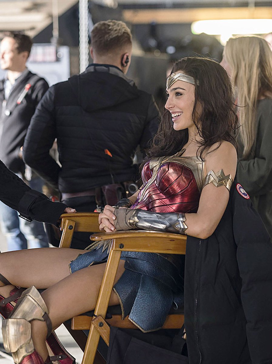 RT @gadotgifs: gal gadot on the set of wonder woman 1984 https://t.co/aOmYBbi5q6