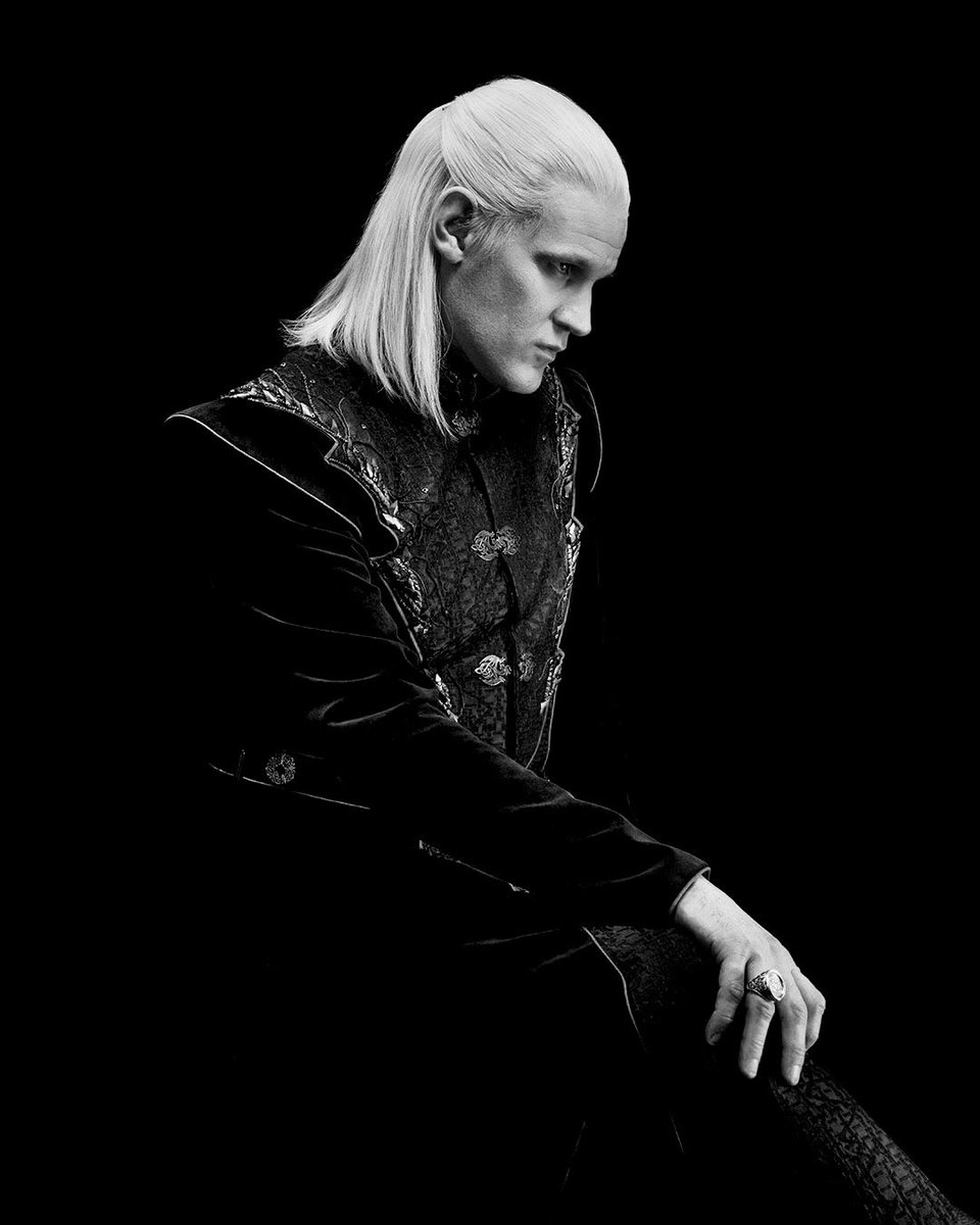 thinkerdaemon's tweet photo. “house targaryen has produced both great men and monsters. prince daemon was both. in his day there was not a man so admired, so beloved, and so reviled in all westeros. he was made of light and darkness in equal parts. to some he was a hero, to others the blackest of villains.” https://t.co/XVbuw2dXhI