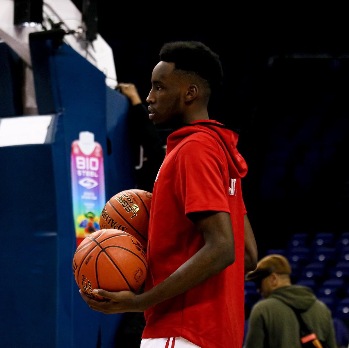 MaristMBB's tweet photo. The warmup 🔥
📍@TheO2
#HoopHallU #BHOFGlobal https://t.co/HP1W3OCcFo