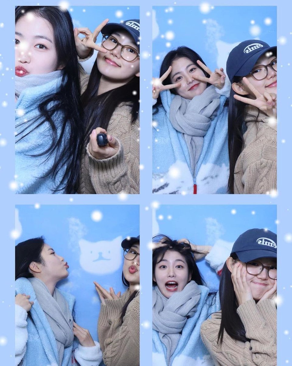 ye___118's tweet photo. [221204] #옌스타그램 #신예은 #shinyeeun 

 🖤💙오랜만 https://t.co/DQYosu6R0G