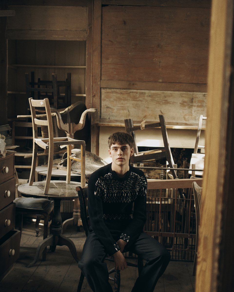 BoysByGirls's tweet photo. #TellMeEverything star #SpikeFearn by #BexAston Fashion #ColinZuill Interview #CatEvans Grooming #GracieCox Production @trevorperson_ https://t.co/JQaSLFurOJ https://t.co/hCNPPuhLJB
