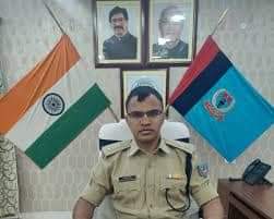 Chand1Raaj's tweet photo. गोड्डा उपायुक्त एवं पुलिस अध्यक्ष सर को जन्मदिन की हार्दिक बधाई एवं शुभकामनाएं।
उत्तम स्वास्थ्य, उज्ज्वल भविष्य और दीर्घ जीवन की हृदय की गहराइयों से कामना करता हूँ।
@dcgodda #SPGodda https://t.co/dnIWA9Hrjw