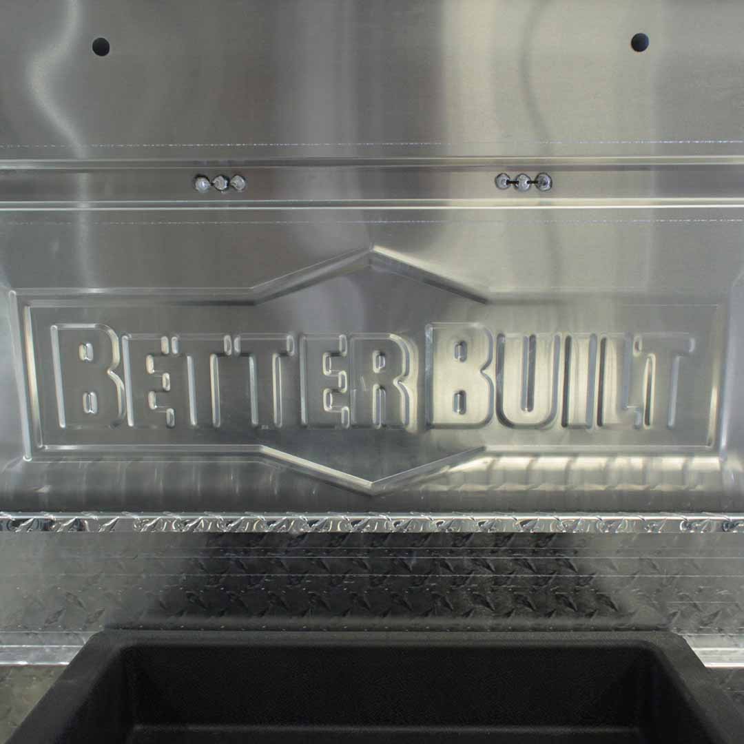 LifeBetterBuilt's tweet image. #BETTERBUILT #SaddleBox lids have a full pan lid brace that adds extra rigidity to the lid, separating our truck boxes from the competition!  #TruckBox LEARN MORE:
bit.ly/3SBUC4w