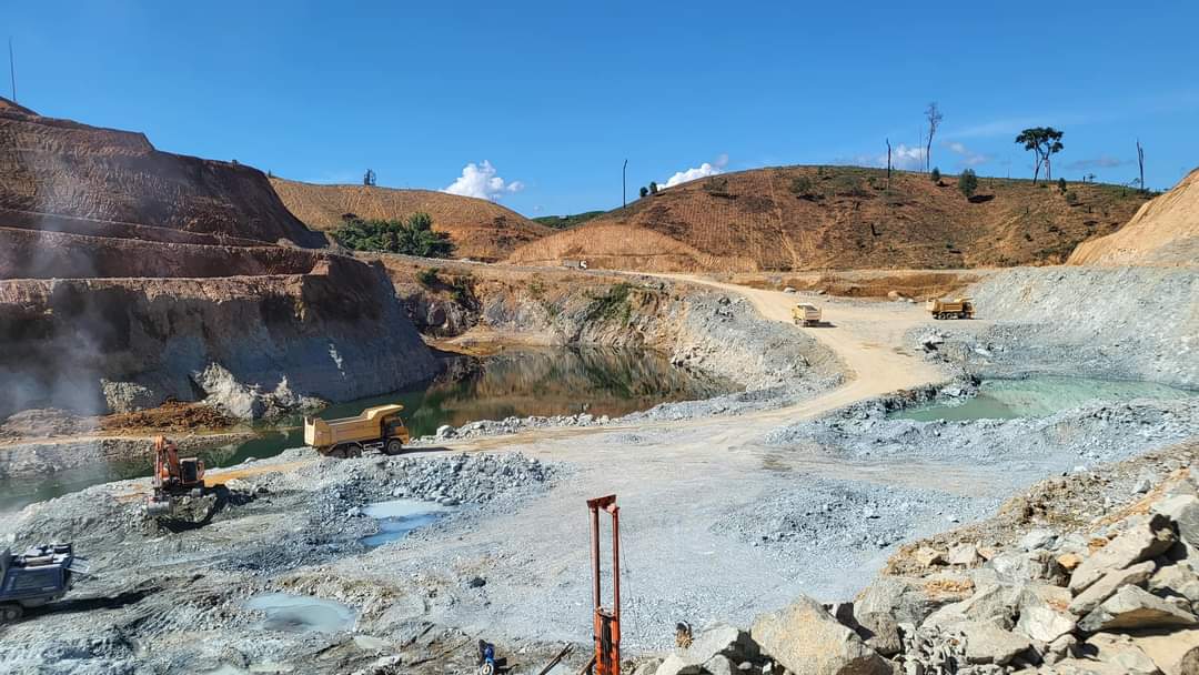 CavicoLaoMining's tweet photo. Hydrometallurgy plant producing Nickel Ni(OH)2 Hydroxide. Phase 1 will be finished at the end of December 

25 more days to go!!! https://t.co/n9yywMH0xB