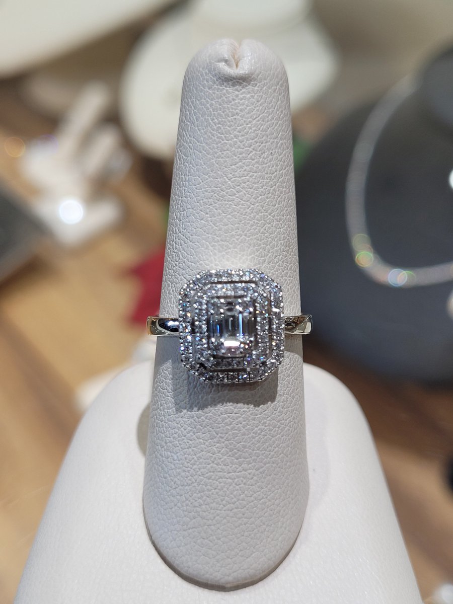 Futerbros's tweet photo. "In the depth of winter, I finally learned that within me there lay an invincible summer."

Albert Camus

#strength #diamonds #adamantine https://t.co/oJ3wEoPL4B
