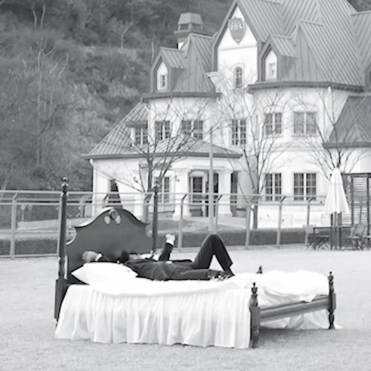 FjJJtpWXgAI8R_0?format=jpg&name=large