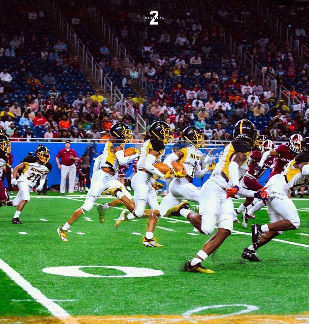 CroftJameel's tweet image. J27 #BackToBackChamp 2x 💍 💍