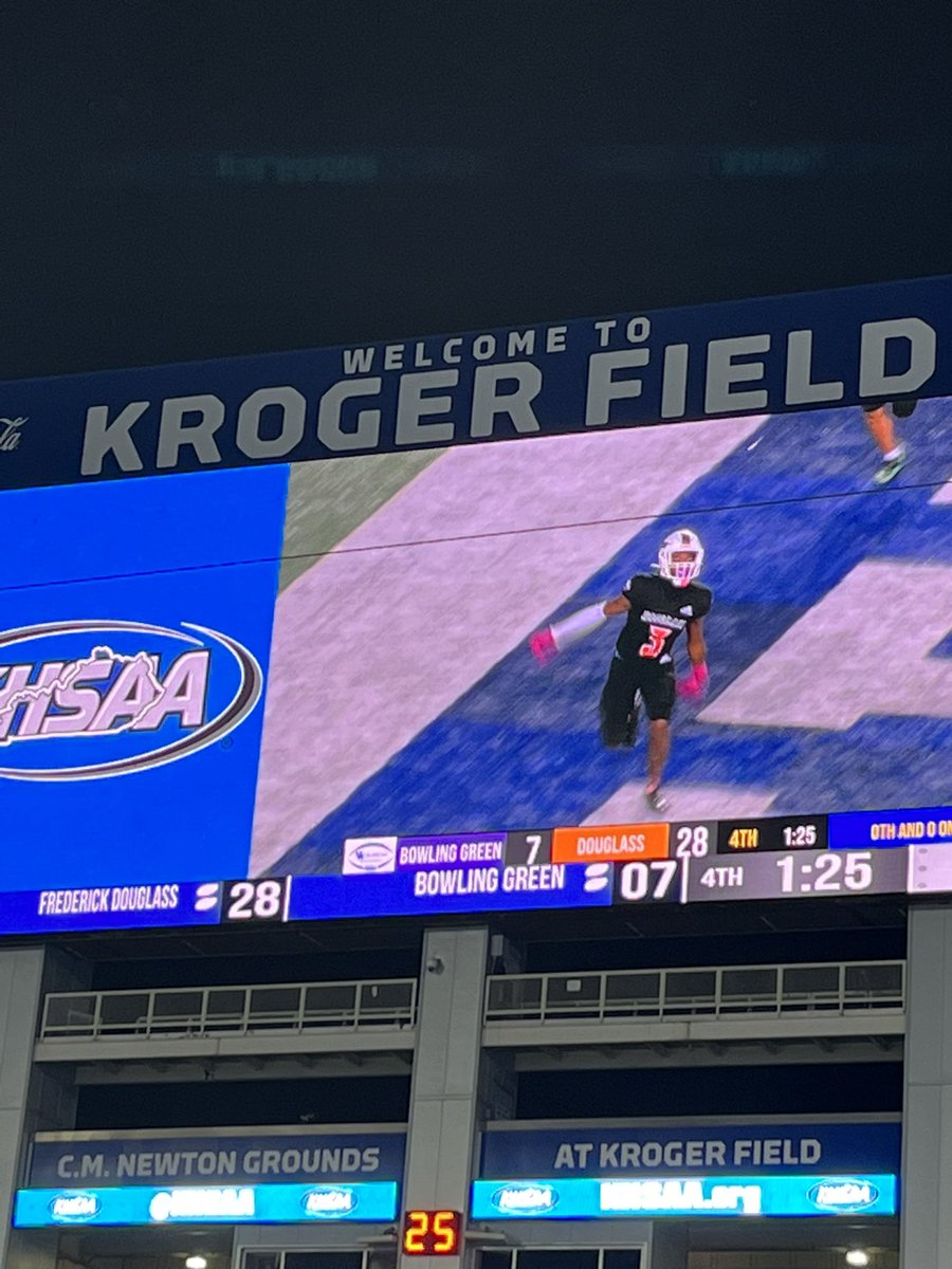 Heart of a Champion!!💚🧡🐎💍 <a href="/FDouglassFB/">Douglass Football</a>