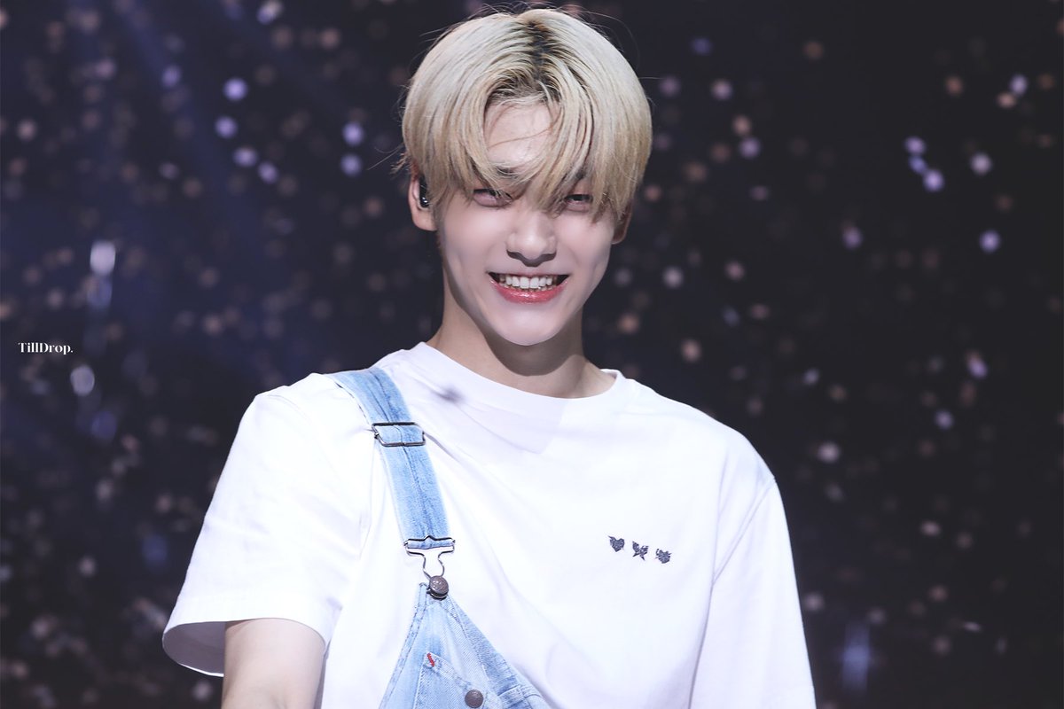 0922yes's tweet photo. HAPPY BIRTHDAY SOOBIN

세상에서 제일 사랑해♡
태어나줘서 고마워.
살아있어줘서 고마워.
나와 만나줘서 고마워.

#첫눈이창문을두드리듯이수빈이가온날
#SoobinTheEpitomeOfLove
#ふわふわもちもちスビンの誕生日 https://t.co/7vLwtOum2W