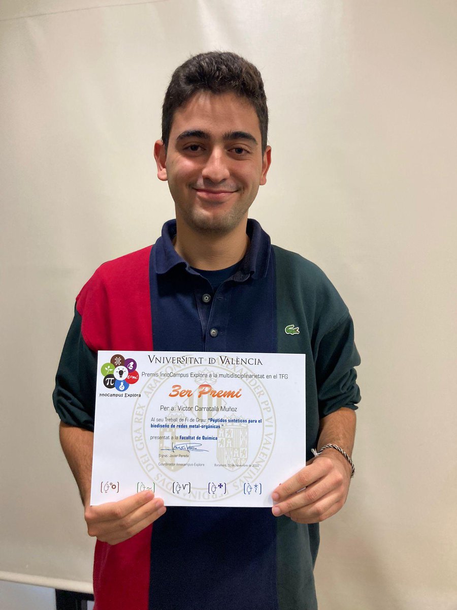 FuniMat's tweet photo. Congratulations @victorcarratal for your #Innocampus Explora award to the multidisciplinarity in a bachelor thesis work @FacQuimicaUVEG @ICMol_UV https://t.co/Du5O4jGNaJ
