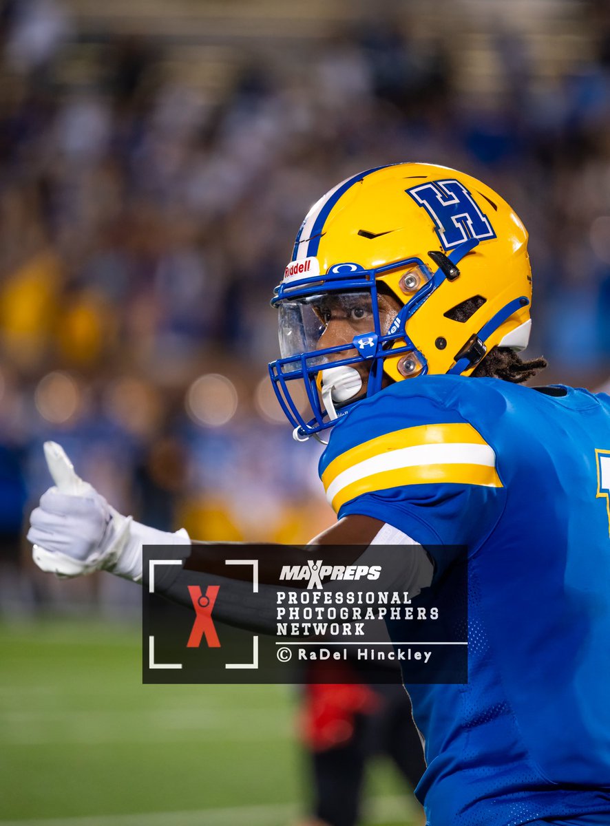 RaDel_H_Photo's tweet photo. Congratulations to @Howell_FB on the Class 5 state championship Friday night.  Professional images available on MaxPreps.  Retweets welcome!

https://t.co/swK0eh732P

@FHVikings @12tHManBoosters @FrancisHowell https://t.co/A1L921akeU