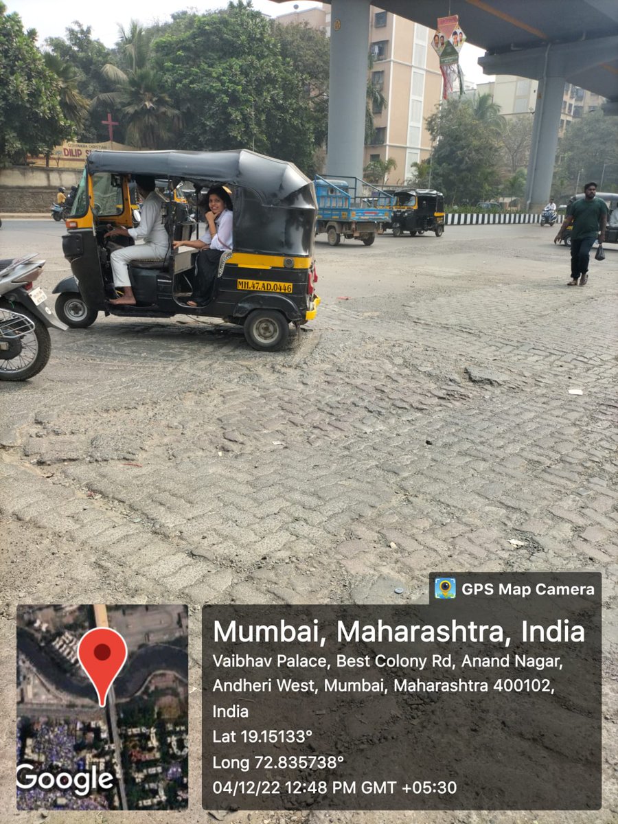 BUS_IND's tweet photo. Bad road conditions at Andheri West
Request the Authorities to look into the repairs of these roads.
Accidents can happen... prevention is important
#mumbairoads #potholes #eyeopner
@mybmc @MMRDAOfficial @advocaterakesh9 @mumbaimirror @mid_day @fpjindia @RoadsOfMumbai https://t.co/dMDfAKlorq