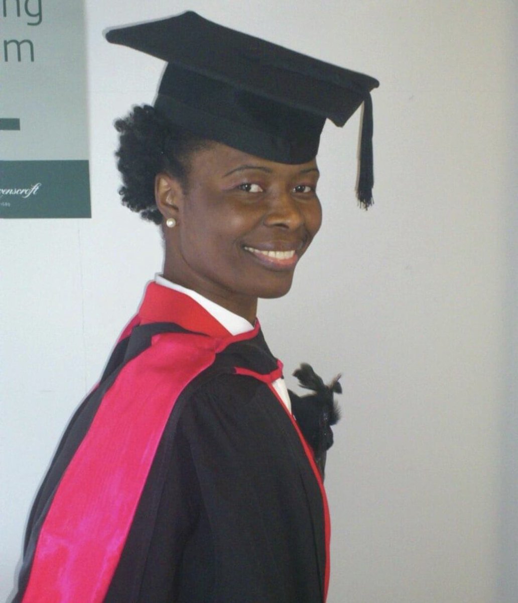 Navi4Real's tweet photo. Nearly a year since my sister in law passed from bone cancer • 2022 was another fully off key year • supm nuh right 🥺 Jah know star mi feel it inna mi dna straight to mi core  • but mi grateful fi life same way 🙏🏽🙏🏽 #RIPTRACY https://t.co/jKKnqFMAIG