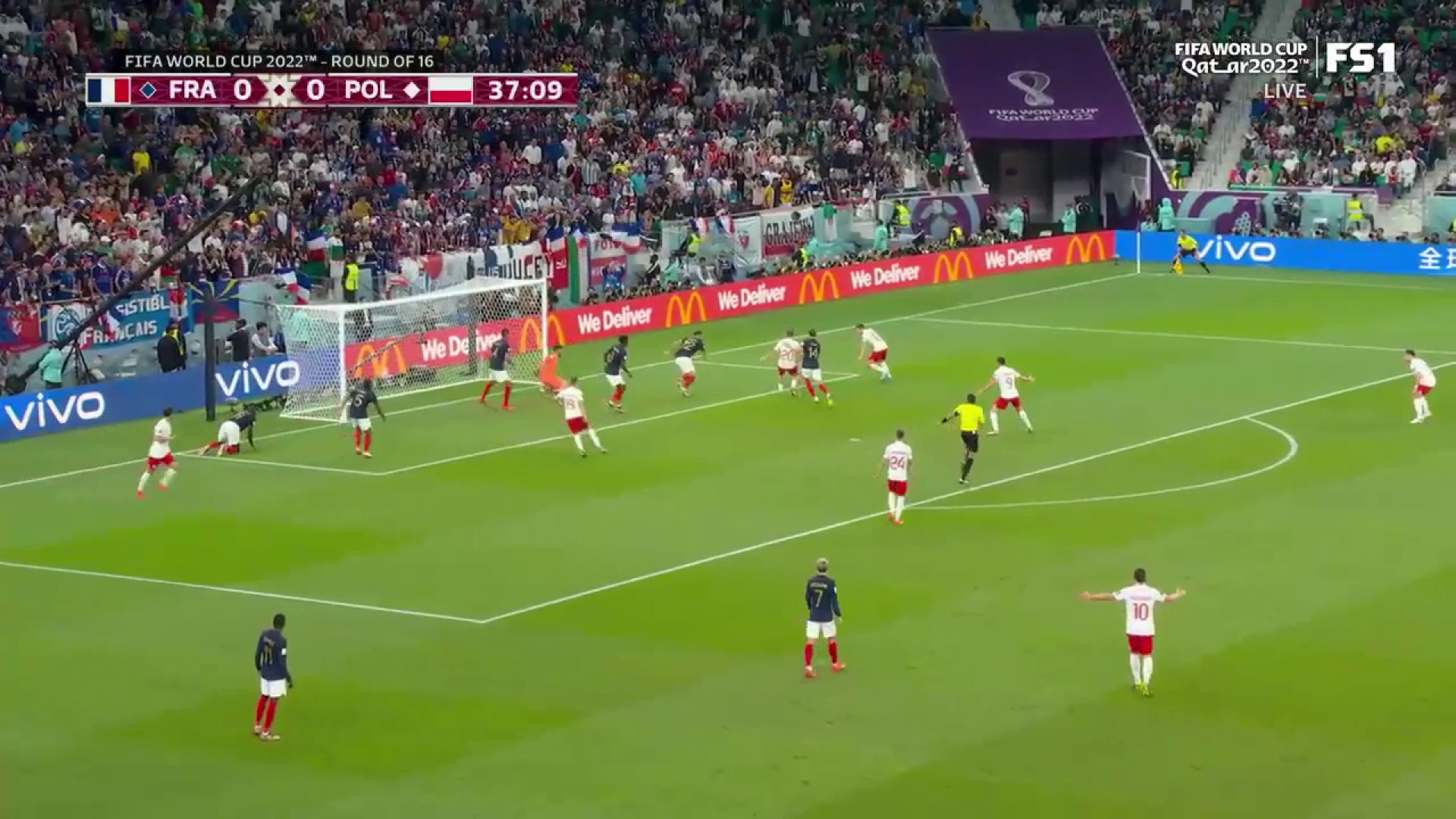 WOW

How did Poland not score here?! 😳”
